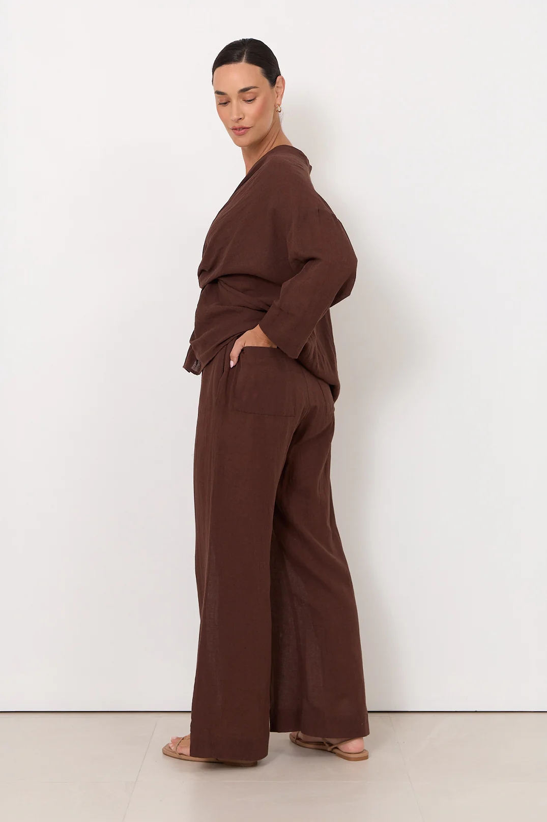 Asani Lightweight Wide Leg Pant (Chocolate) - Image 4