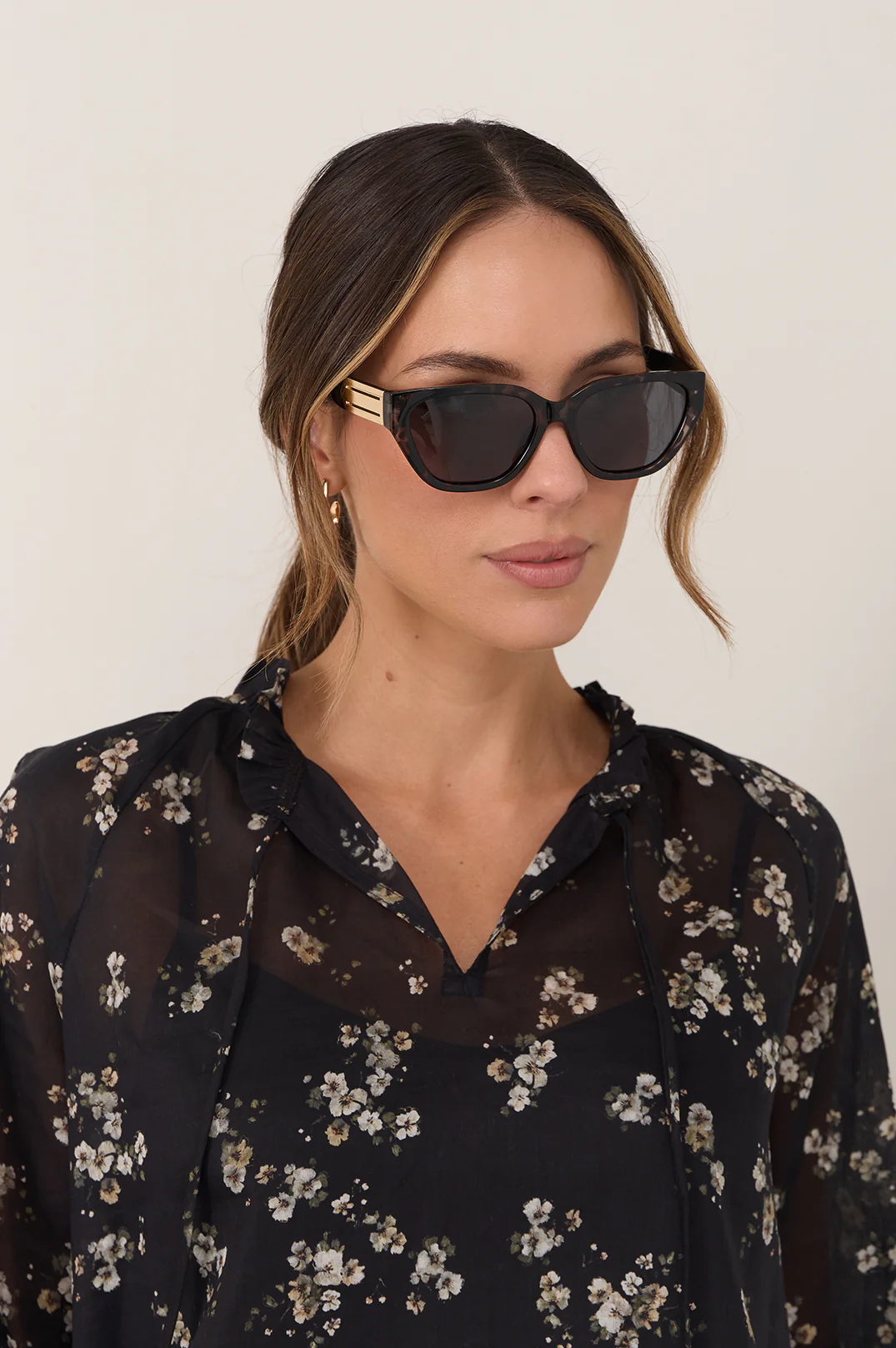 Ascot Sunglasses (Black/Tort) - Image 2