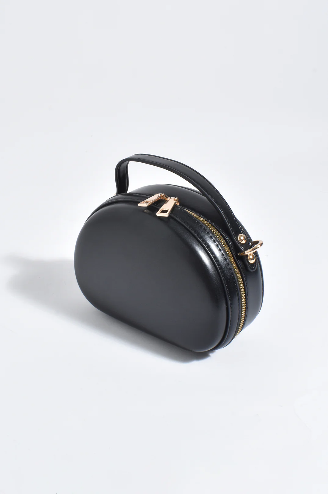 Carmin Curved Crossbody Bag (Black)