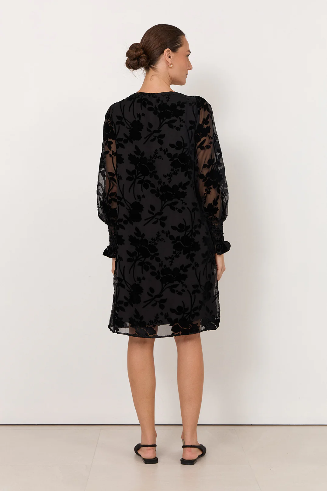 Clover Burnout Short Dress (Black) - Image 4