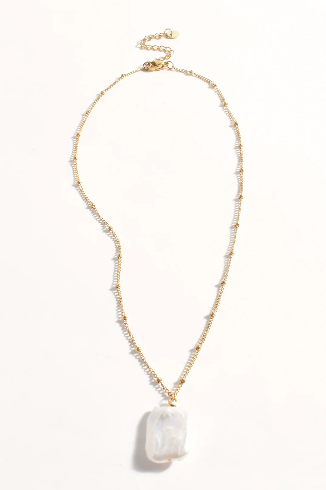 Dainty Square Pearl Pendant Necklace (Gold)