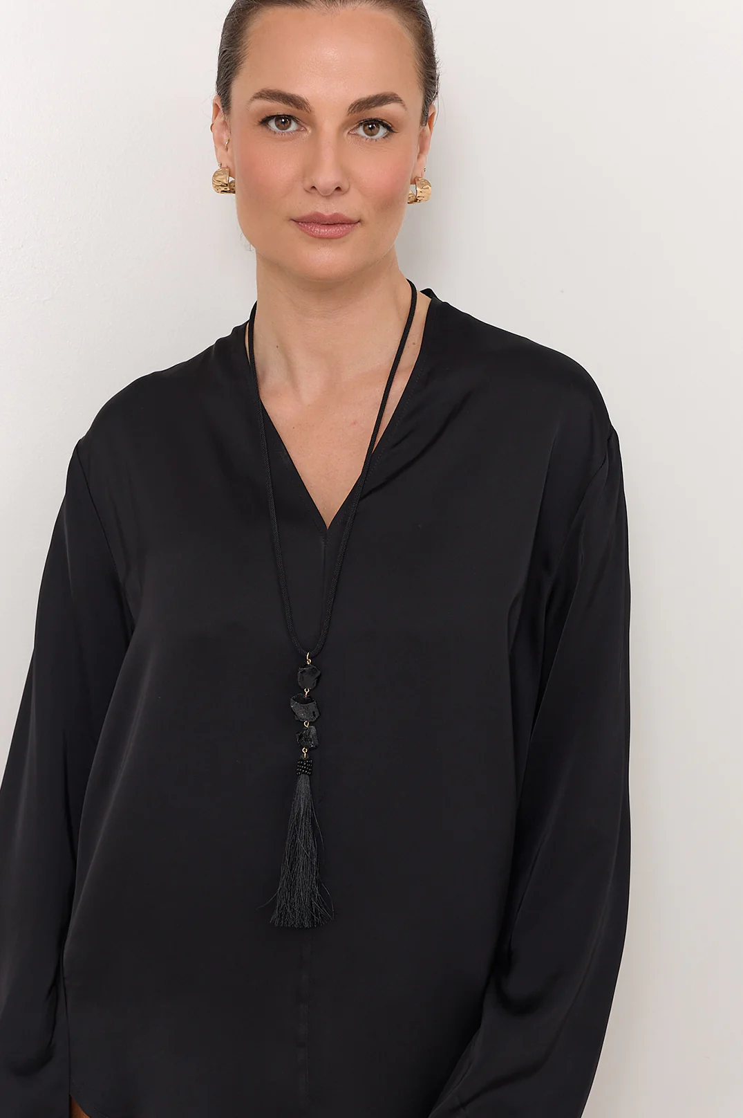 Emerson Long Tassel Necklace (Black) - Image 3