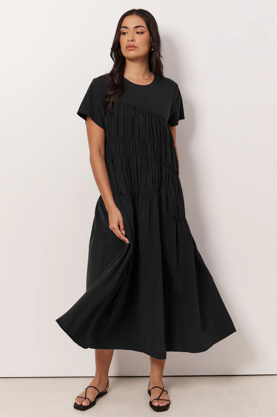 Evren Cap Sleeve Midi Dress (Black) - Image 4