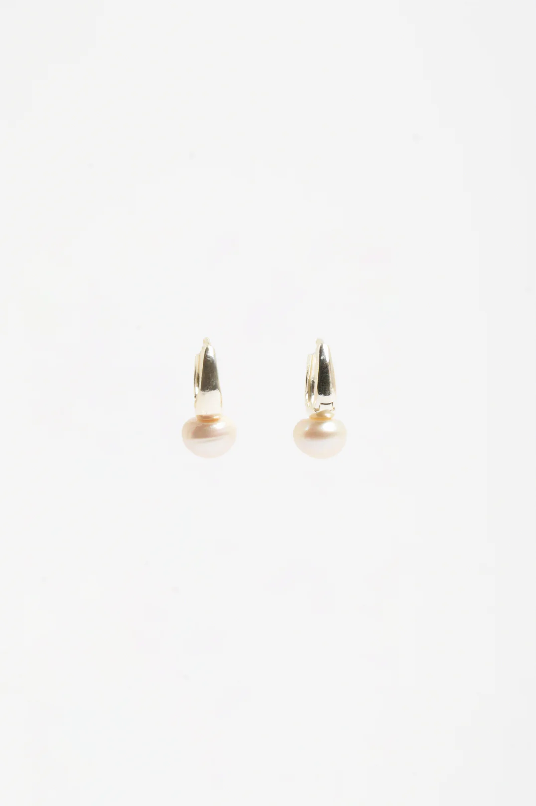 Freshwater Pearl Mini Hoops (Cream/Silver)