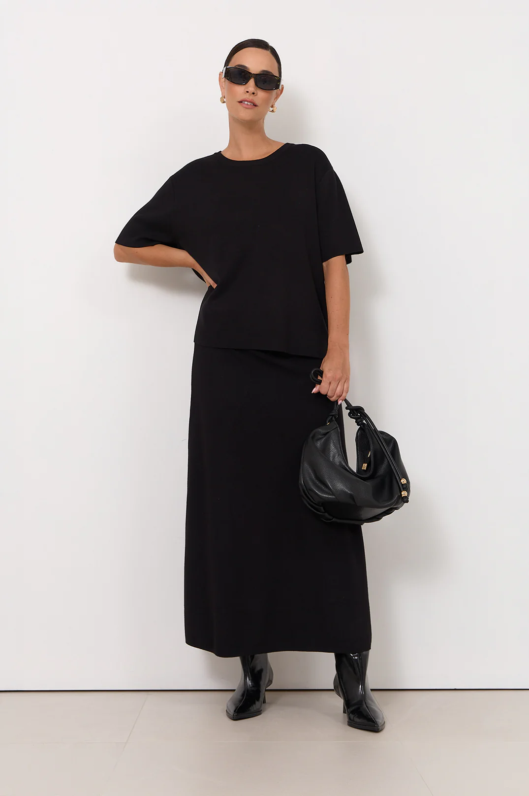Knot Handle Dumpling Bag (Black) - Image 2