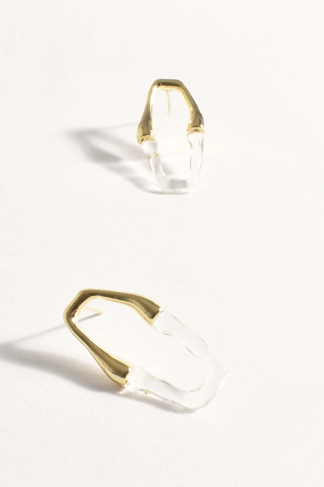 Half Metal Resin Cutout Event Earrings (Clear)