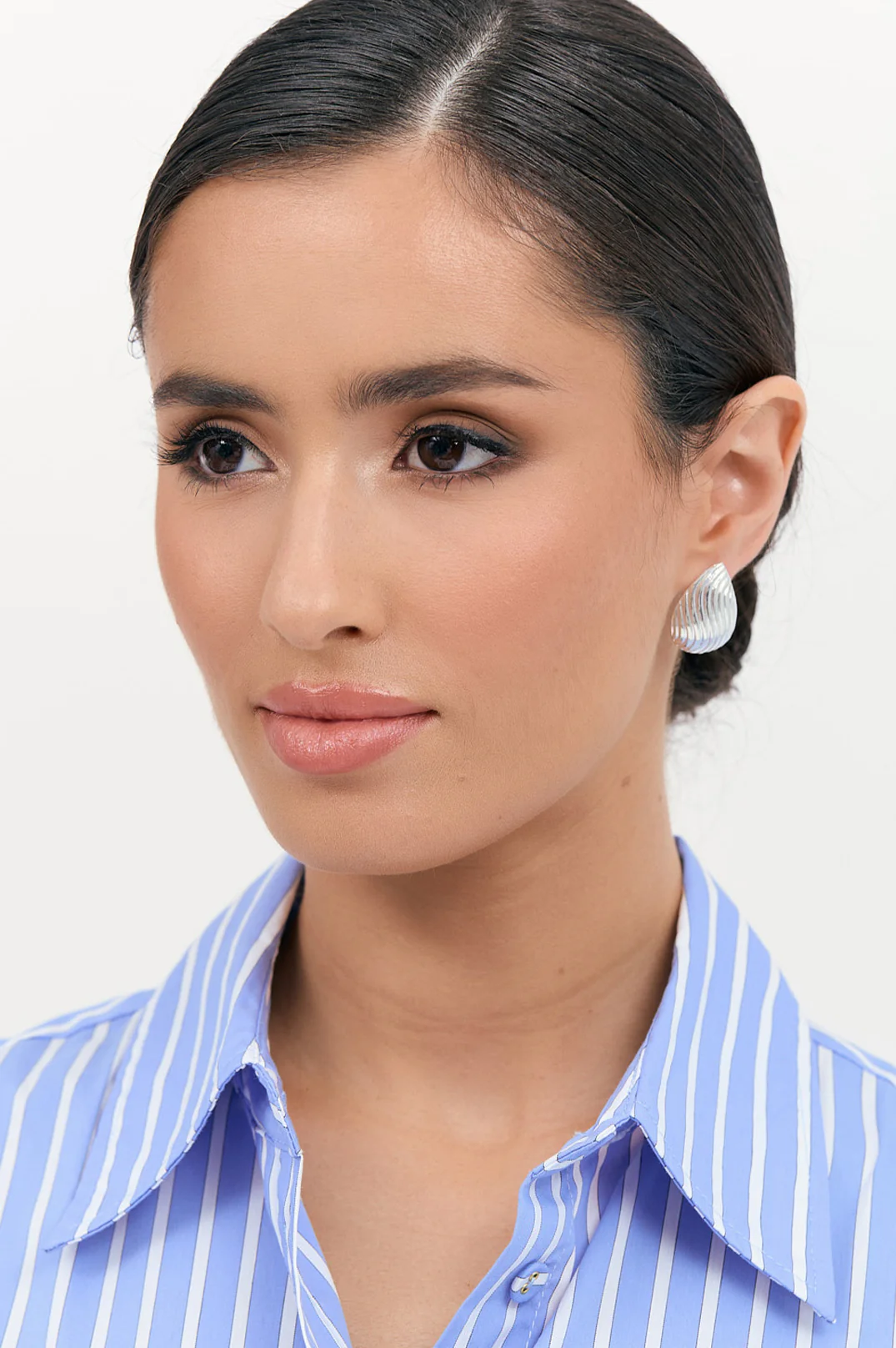 Lined Teardrop Metal Earrings (Gold) - Image 2