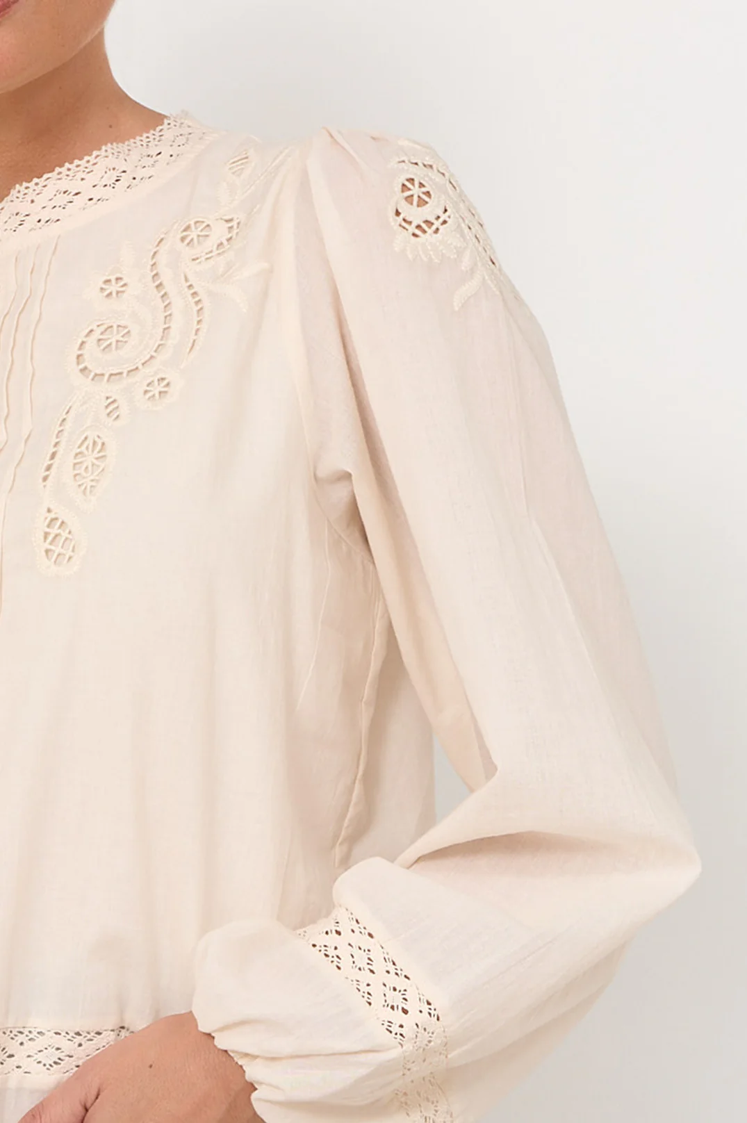 Lou Cut Out Lace Top (Cream) - Image 3