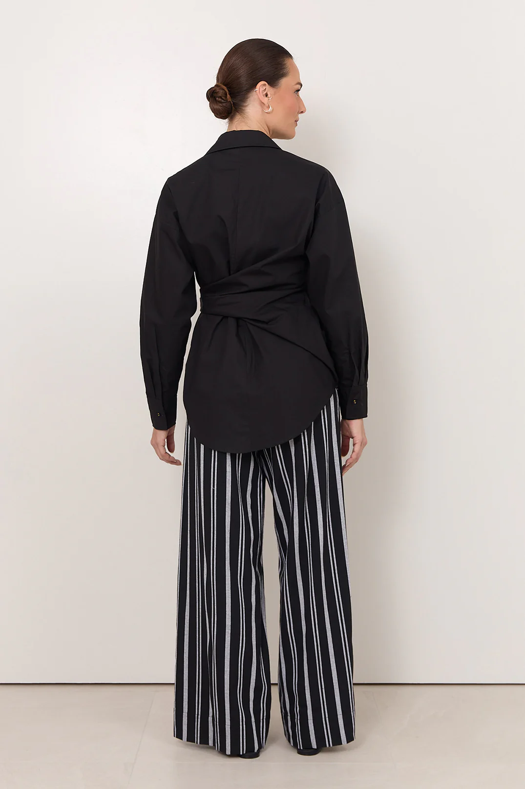 Mina Tie Waist Poplin Shirt (Black) - Image 4