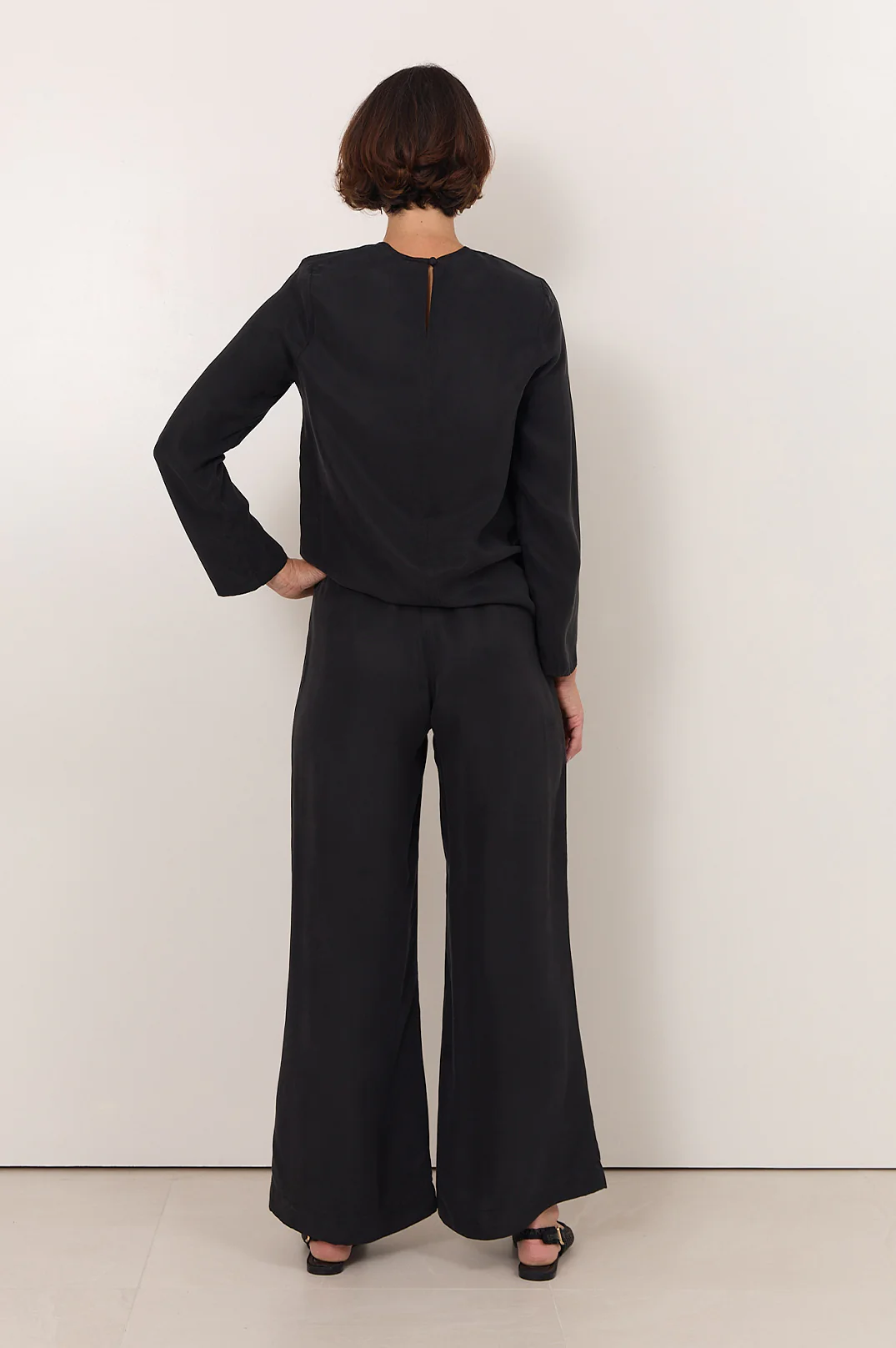 Othello Cupro Wide Leg Pant (Black) - Image 4