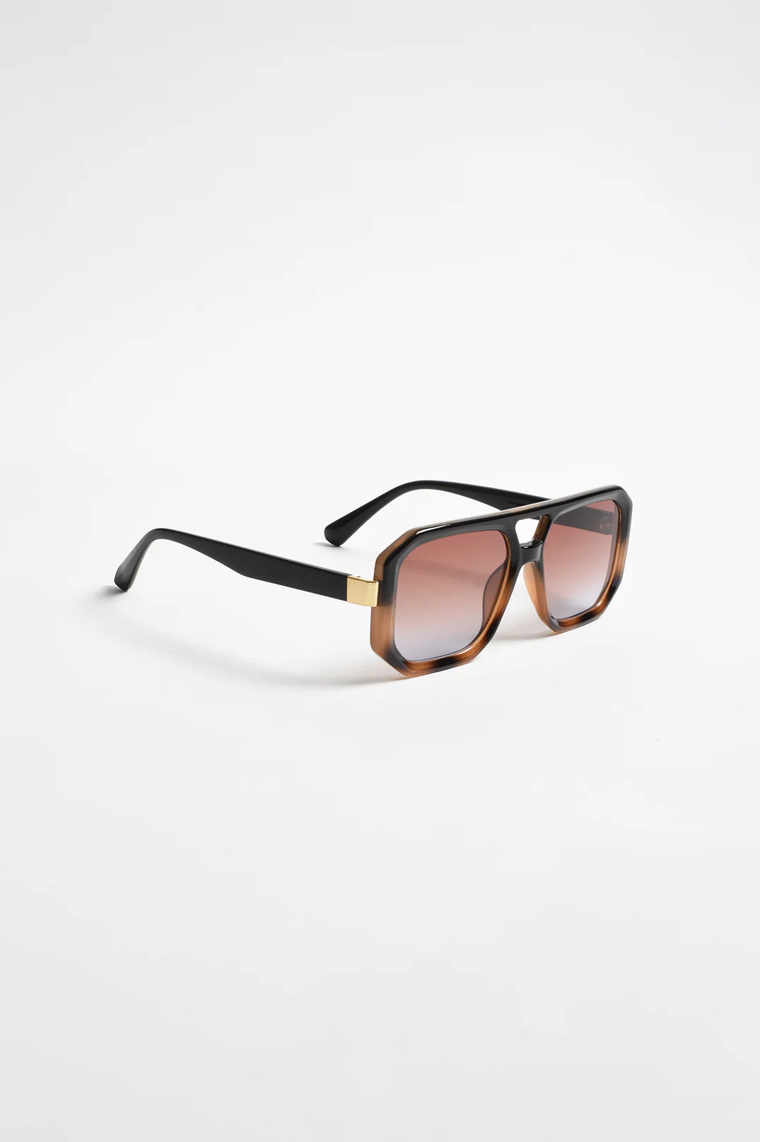 Palmdale Sunglasses (Black Tort) - Image 3