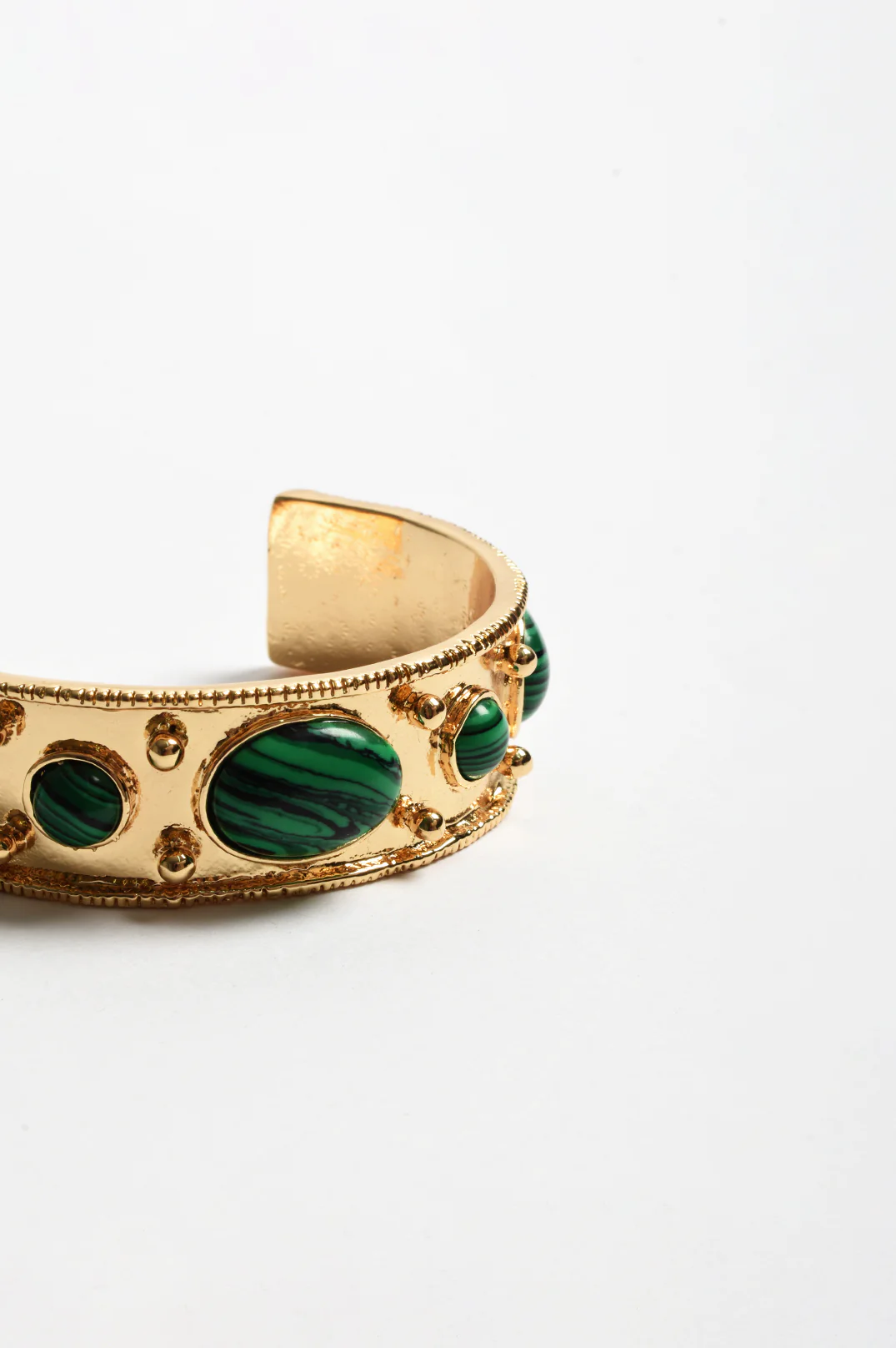 Resin Set Metal Bangle (Green) - Image 3