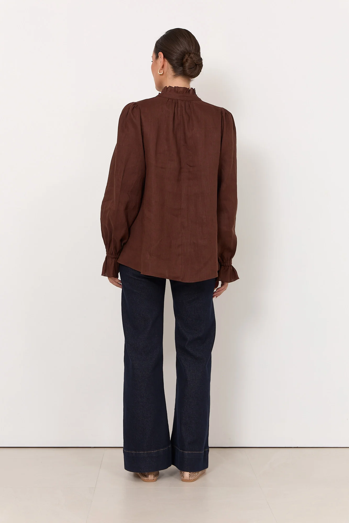 Sandra Long Sleeve Linen Top (Chocolate) - Image 4