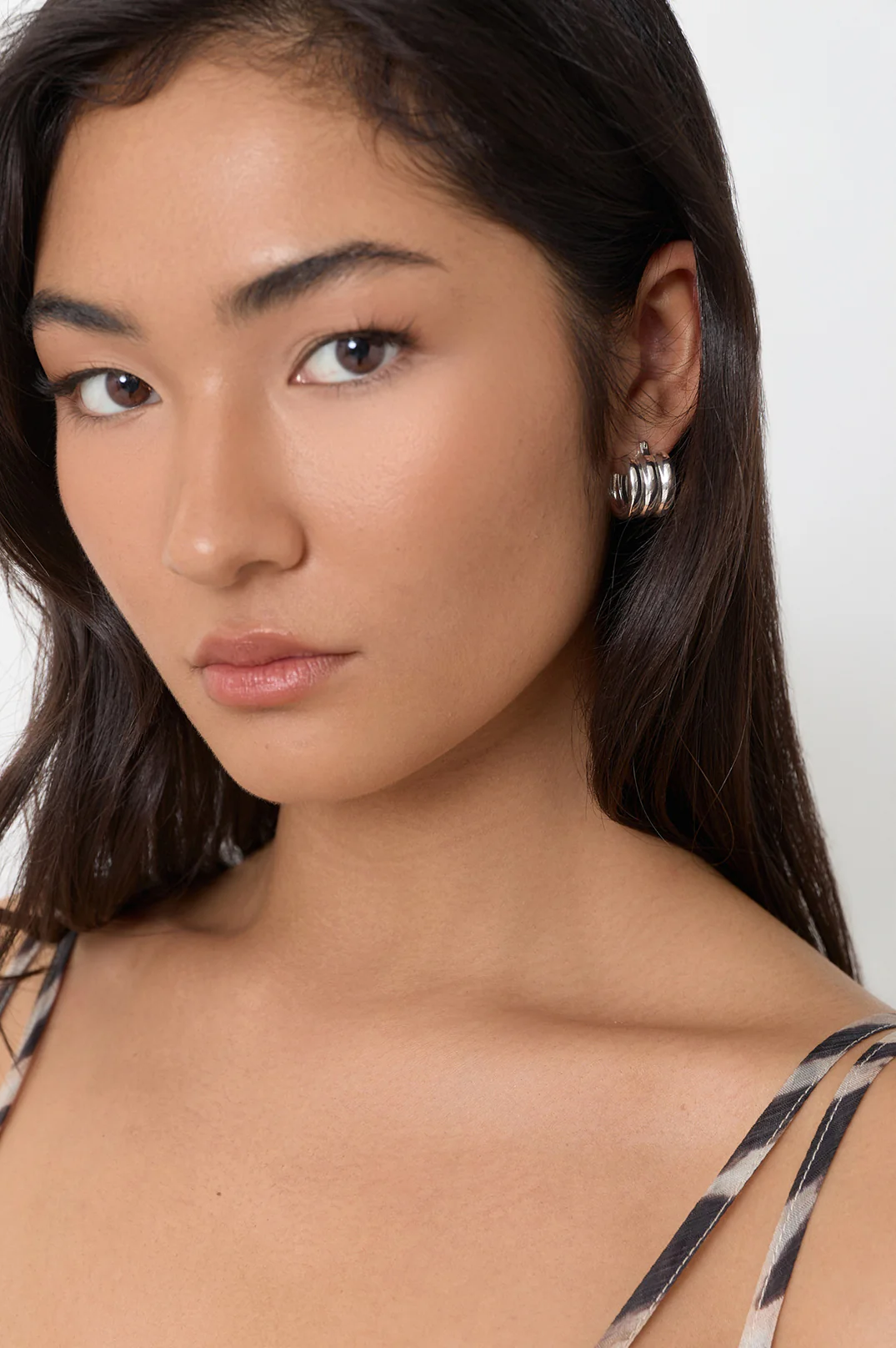 Trio Rows Mini Earrings (Silver) - Image 5