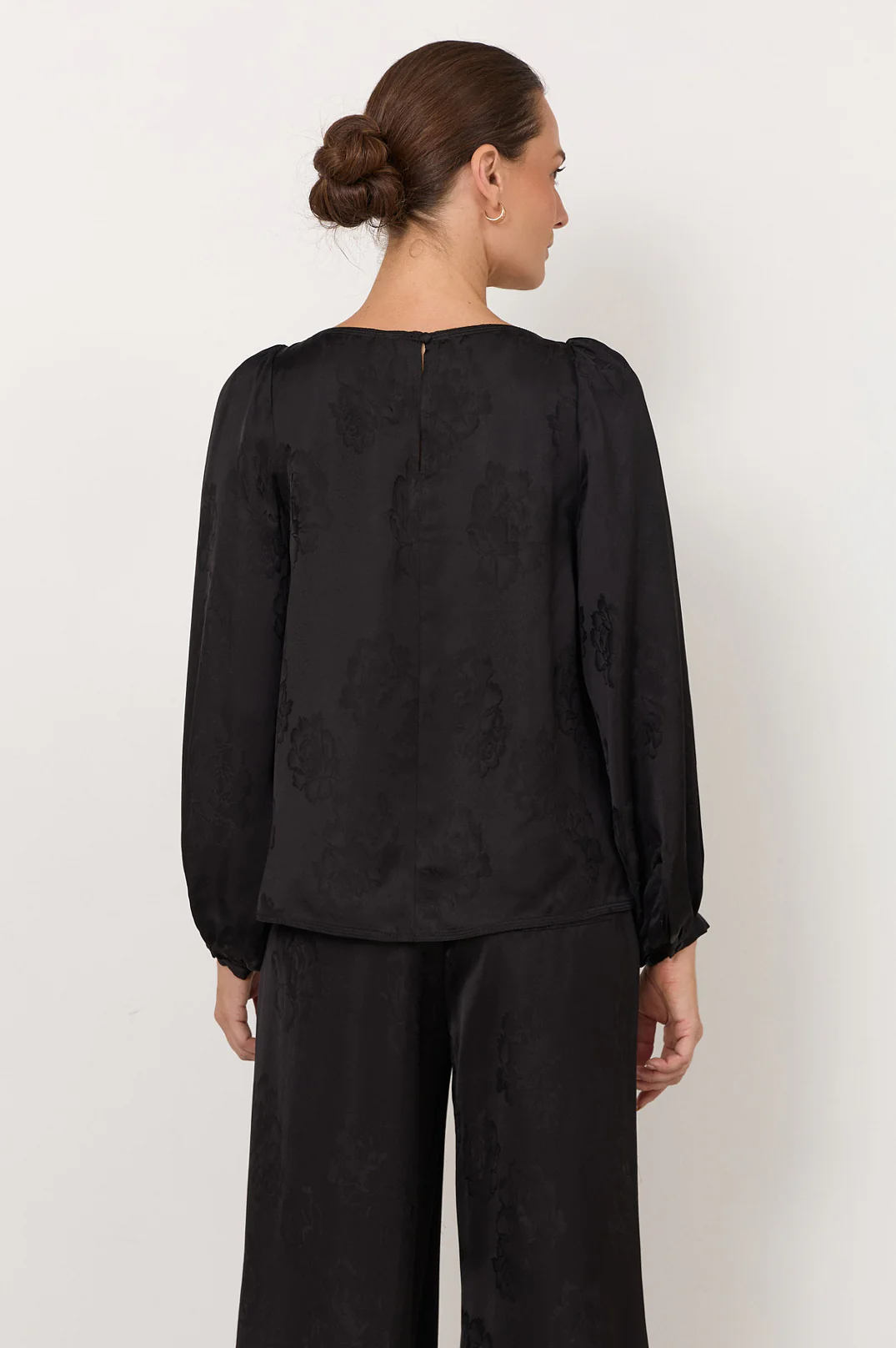 Ulla Boat Neck Top (Black) - Image 5