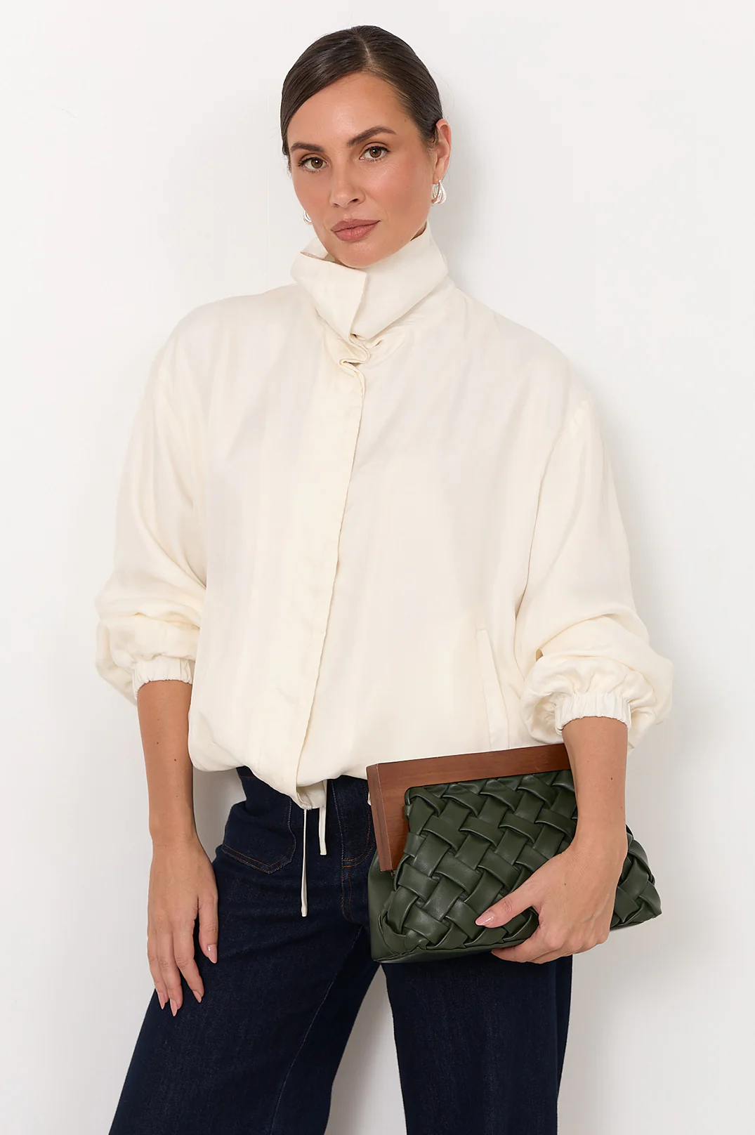 Vivienne Weave Timber Frame Clutch (Khaki) - Image 2
