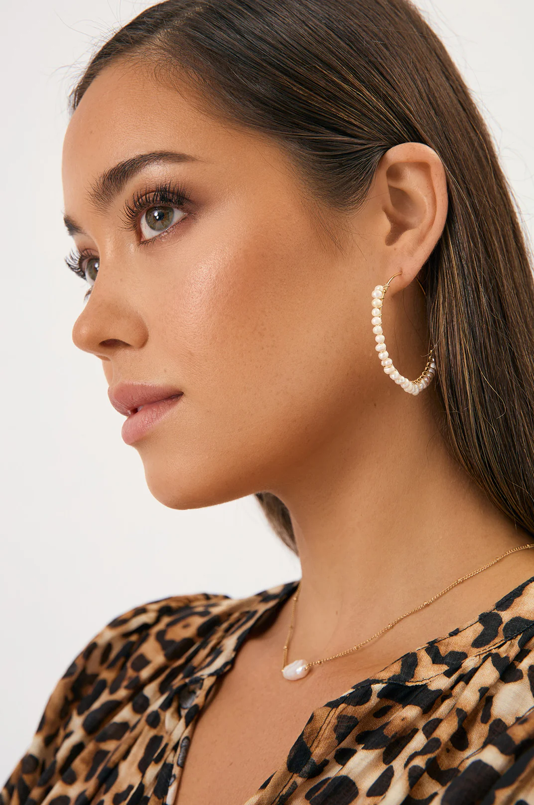 Wired Pearl Hoops (Gold)